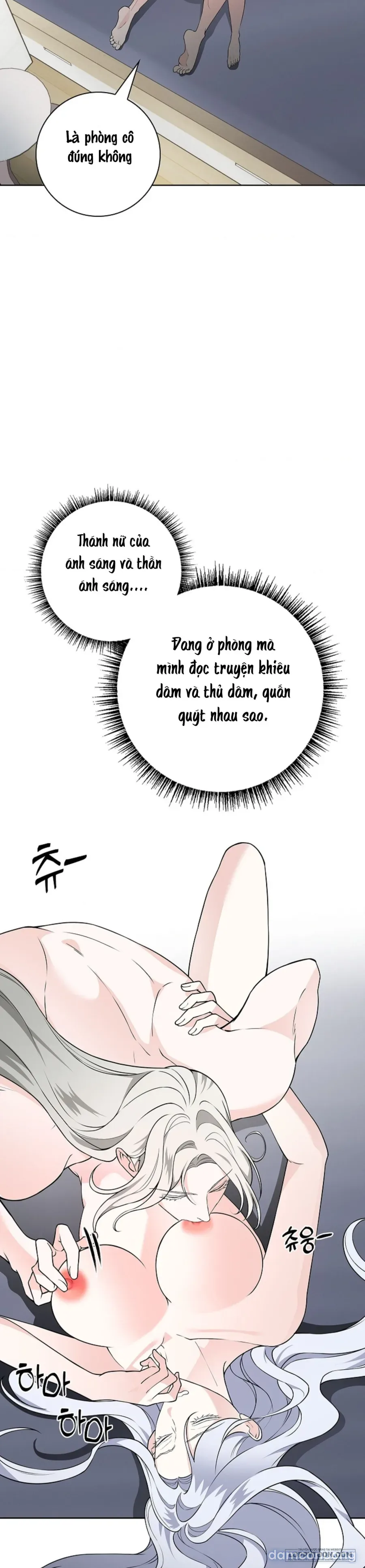 Cánh Hoa Ướt Đẫm Của Thánh Nữ 