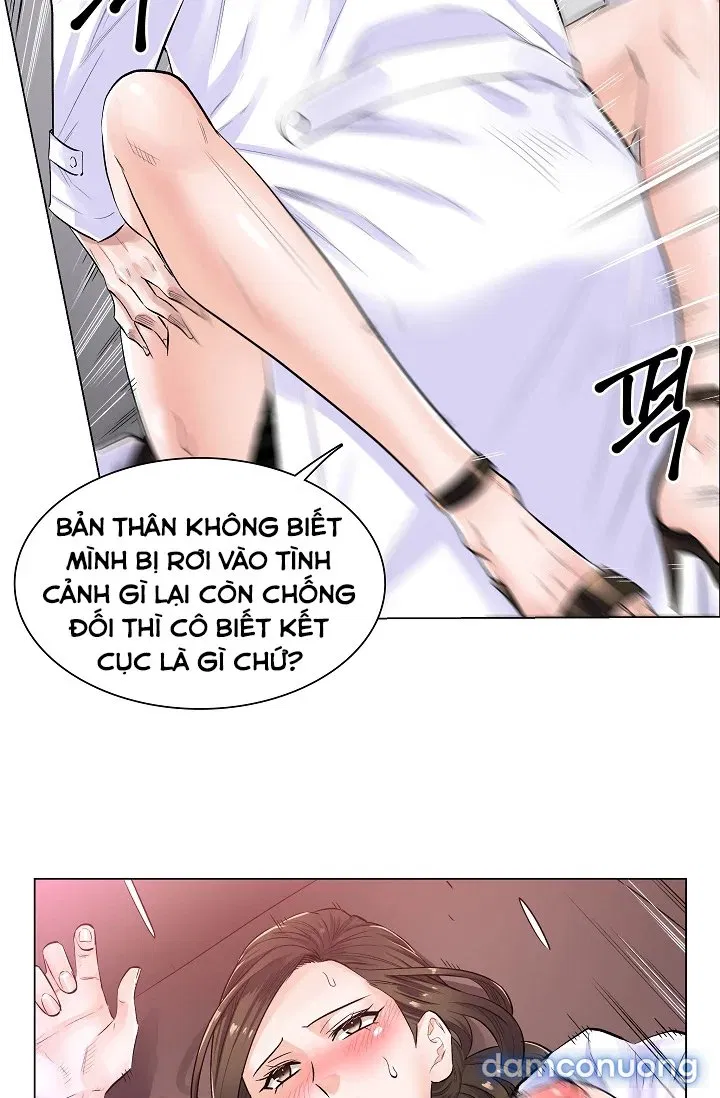 Cô Bác Sĩ Nguy Hiểm 