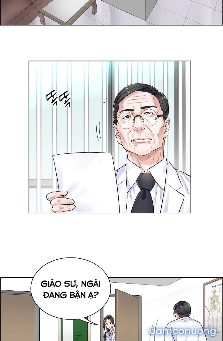 Cô Bác Sĩ Nguy Hiểm 