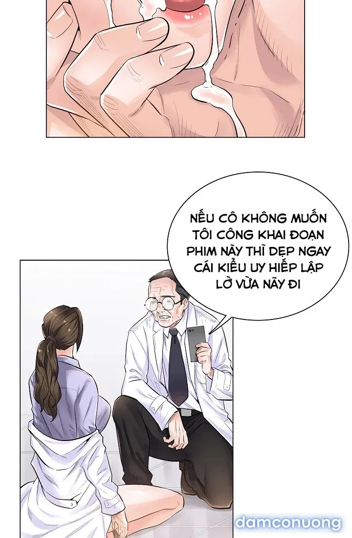 Cô Bác Sĩ Nguy Hiểm 